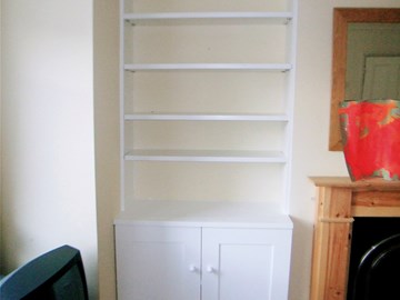 Shaker Style with Shelving